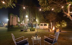 Hostie Humming Trees - 4bhk Farm House, Opp Westin Sohna Villa  India